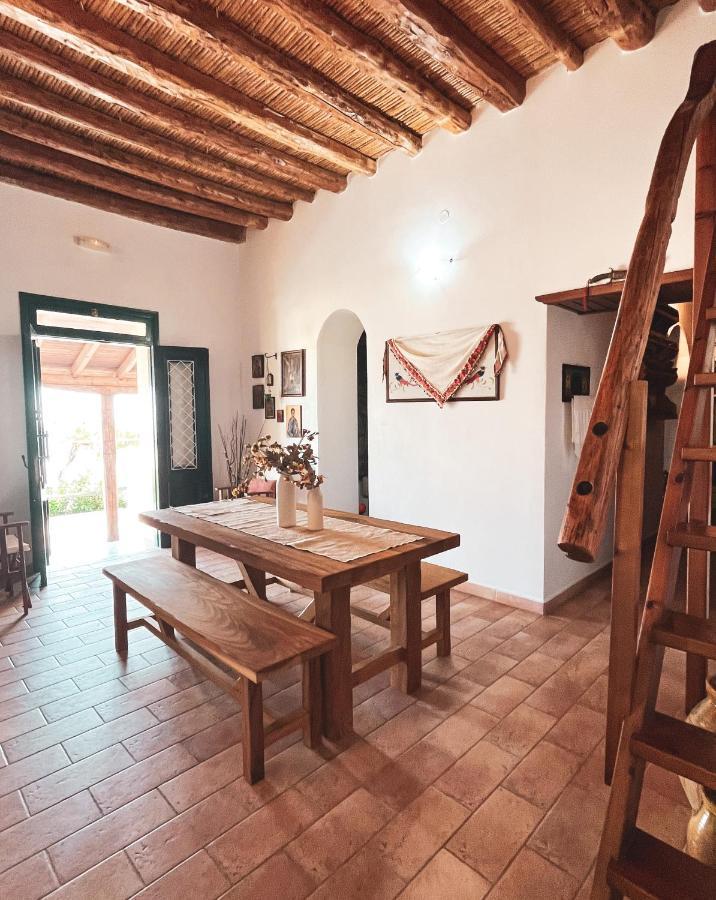 Batu Vacation House Monolithos  外观 照片