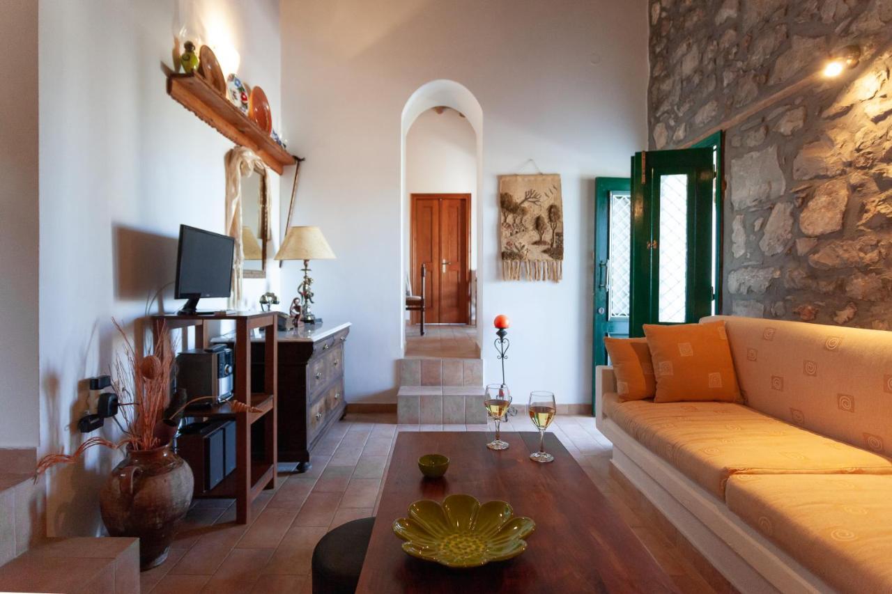 Batu Vacation House Monolithos  外观 照片