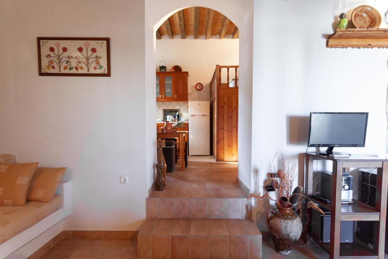 Batu Vacation House Monolithos  外观 照片